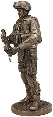 EBROS mari operații militare americane din SUA Covert Night Mission Soldier Statuie Rifleman 12.25 Înalt detaliat Realist Război Realist Armată Prototip Prototip decorativ Sculptură pentru casă și Office Figurină de accent